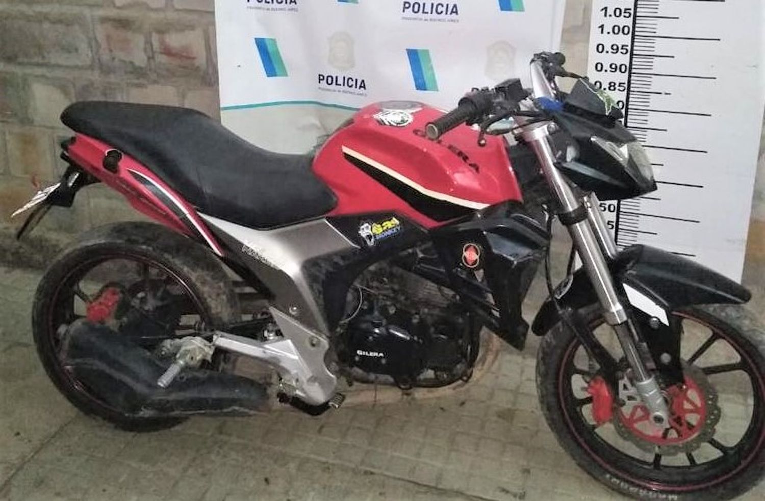 Encontraron abandonada una moto robada el sábado