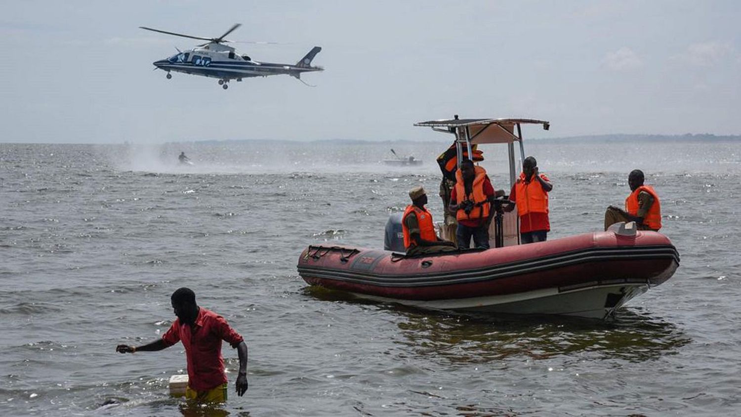 ANGUSTIA Y DESESPERACIÓN: 40 horas llevan en alta mar los 16 niños deportados por Trinidad y Tobago