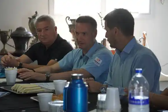 Siguen las gestiones para volver a tener el TC en Rafaela: el ministro Enrico se reunió con autoridades de Atlético