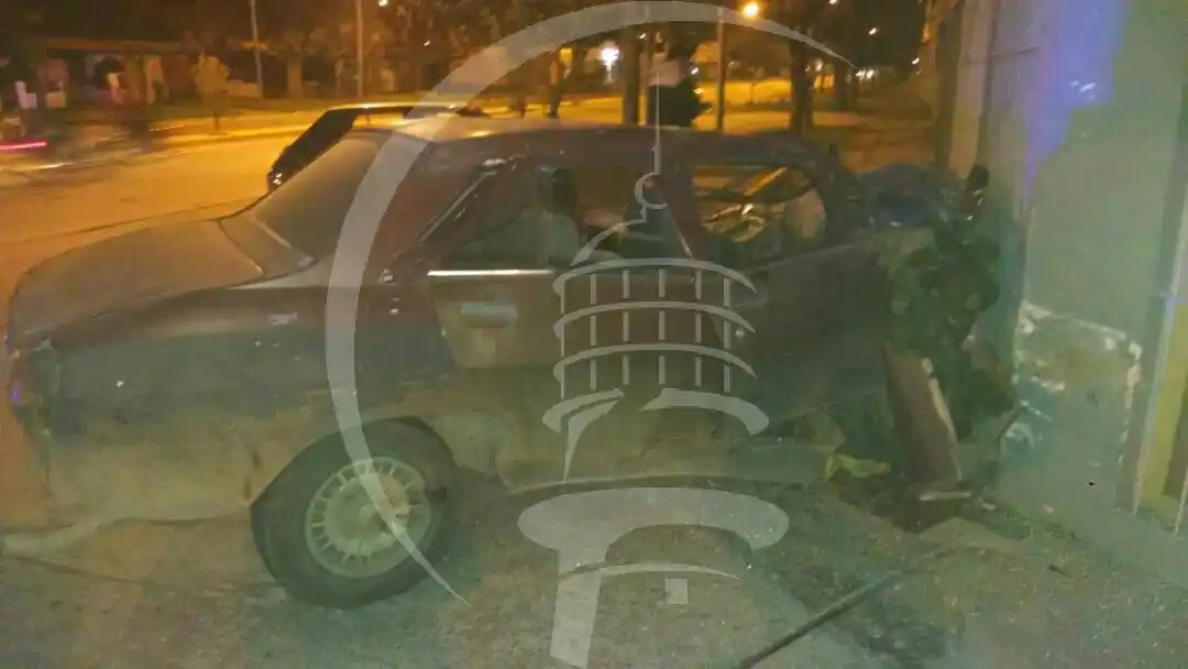 Brutal choque: se salvaron de milagro