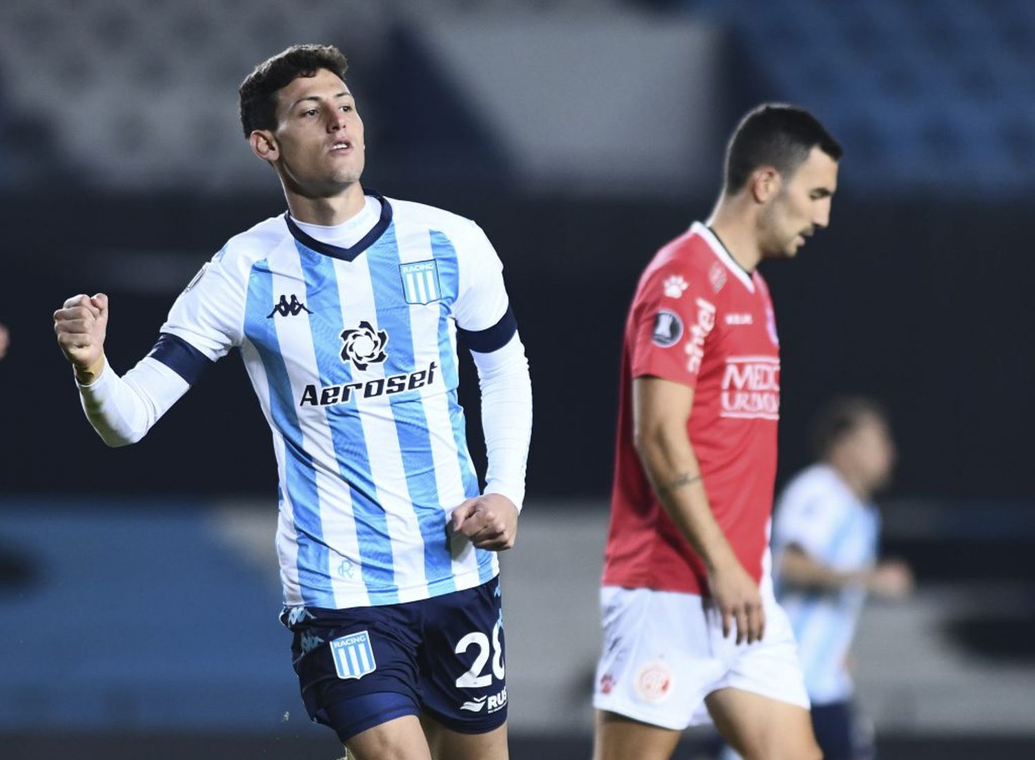 Racing, de la mano de un inspirado Chancalay