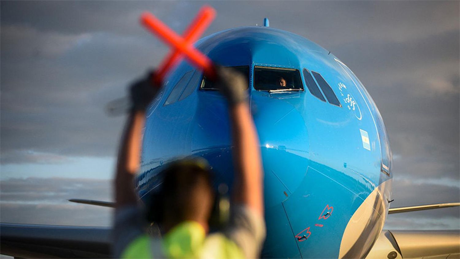 Un nuevo vuelo parte a China en busca de 1.000.000 de dosis de Sinopharm