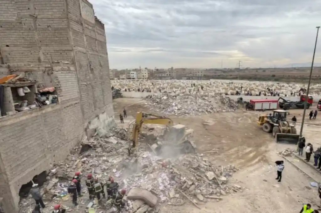 Tragedia en Marruecos: al menos 22 muertos tras el derrumbe de dos edificios (Foto: Reuters/Said Echarif)