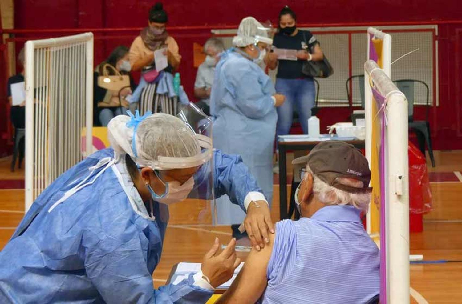 Coronavirus sin freno: reportaron más de 73 mil contagios en Argentina, cifra récord para un domingo