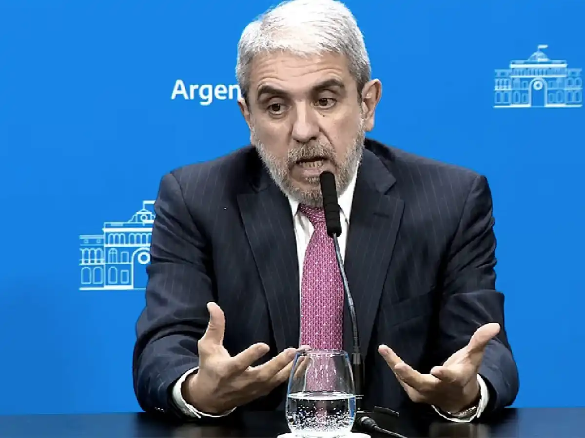 Río Negro: Aníbal Fernández descartó la idea de "ataques terroristas" y dijo que la Justicia fijará responsabilidades