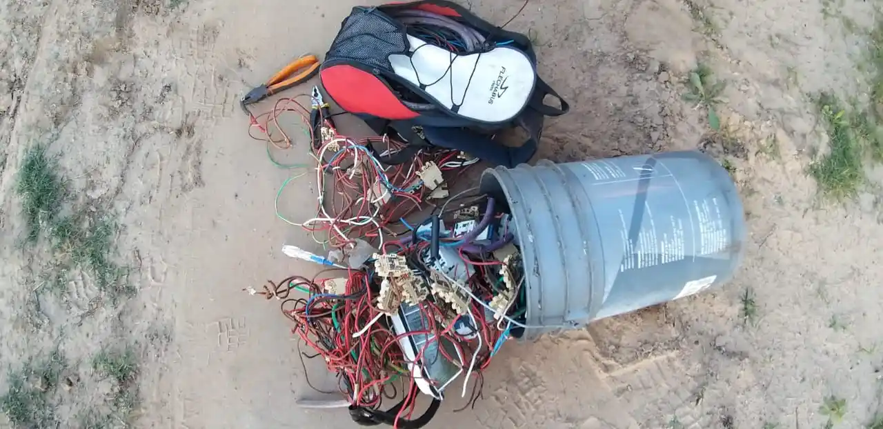 Detuvieron en flagrancia a dos jóvenes y a un menor de edad: Los motivos