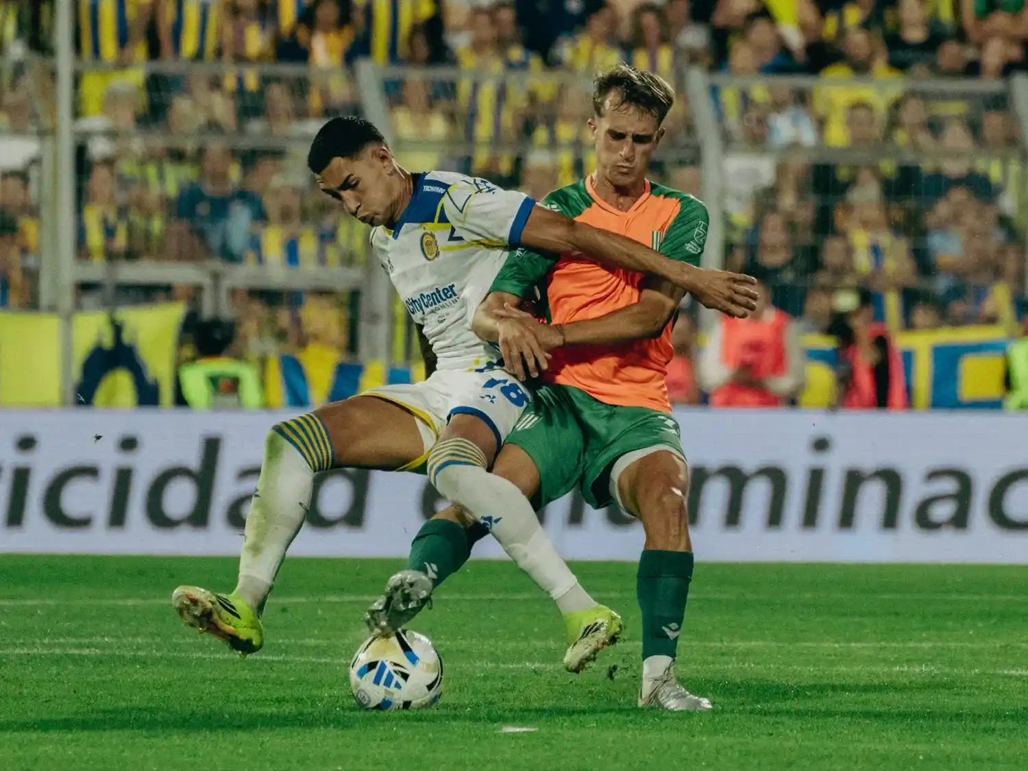 Central arrancó en desventaja ante Banfield.