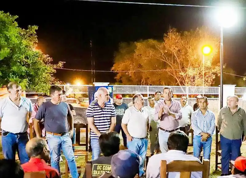 El vicegobernador se reunió con los
referentes de comunidades wichí