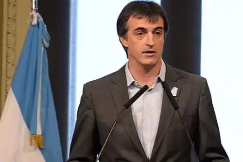 Bullrich desmintió que el Gobierno avance sobre reformas laboral y previsional