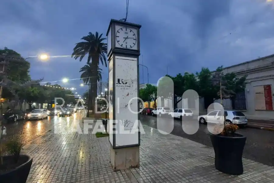 Continúan los trabajos en Avda. Sta Fe