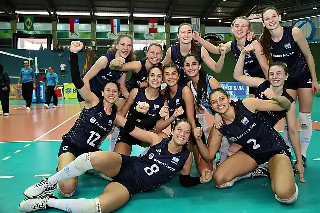 Azul Benítez y Argentina siguen sumando triunfos. 