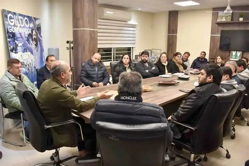 La provincia y comercios trabajan en listado de
precios que acompañen los salarios del trabajador