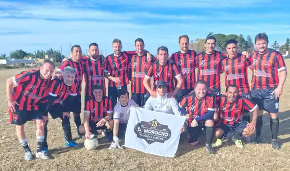 ¡Se juegan las finales del Torneo de Fútbol de Veteranos en Urquiza!