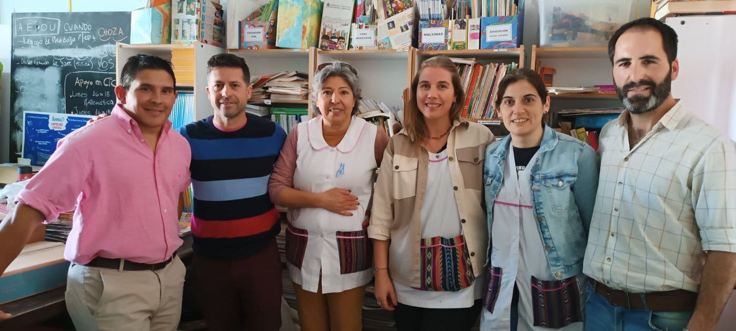 Proyectan construir un espacio de lectura en la Escuela Primaria 10