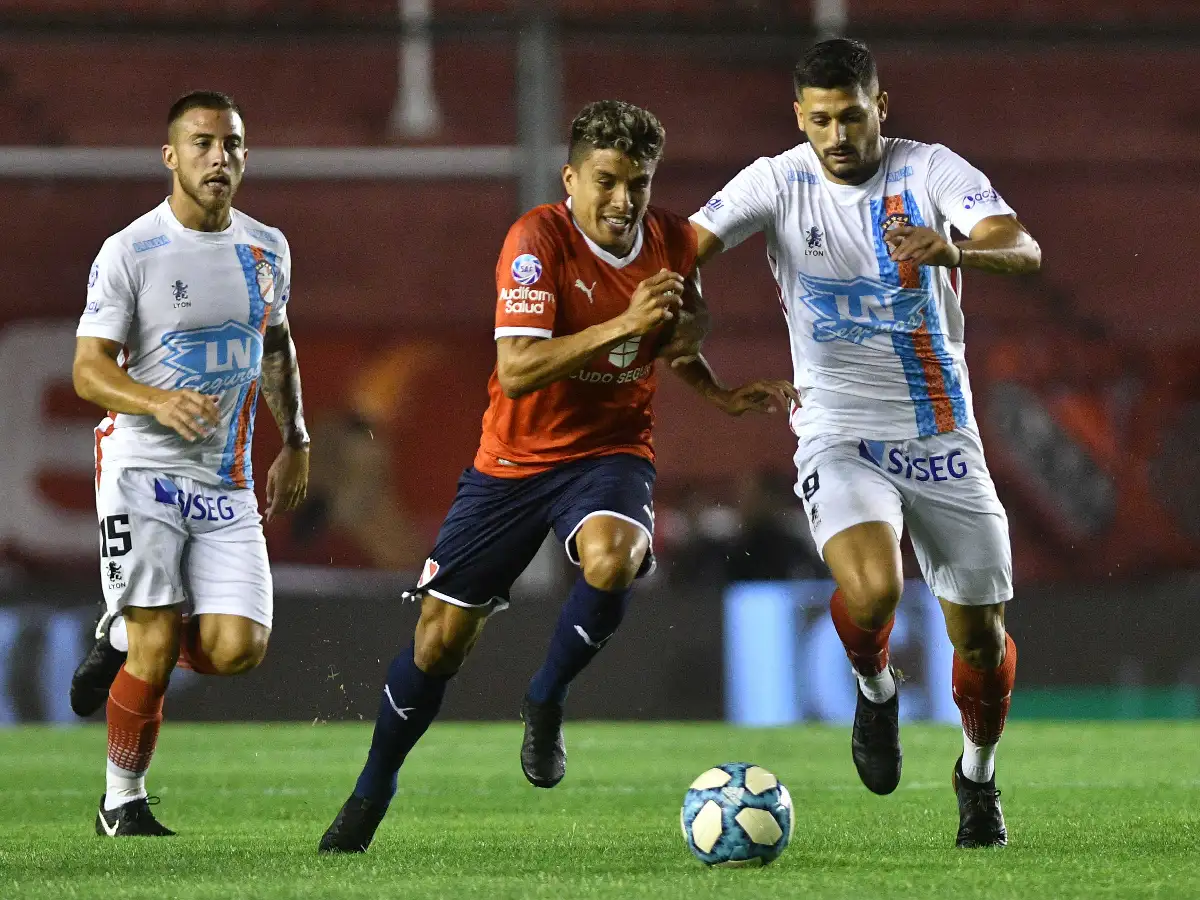 El “Rojo” logró un empate agónico