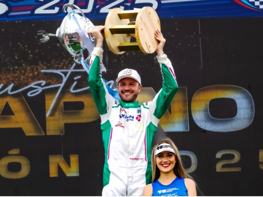 Canapino es campeón 2025 del Turismo Carretera 2000.Foto:Campeones