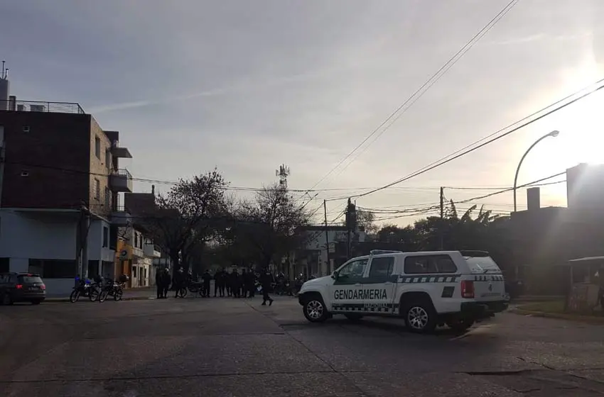 El operativo de seguridad espera la llegada de Mauricio Macri