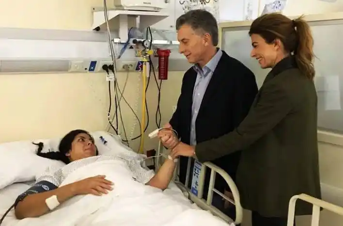 Macri visitó a la mujer policía baleada en la comisaría de San Justo