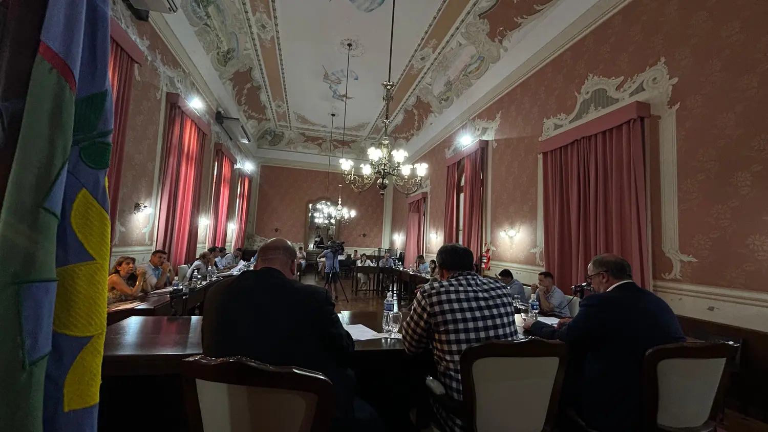 El presidente del HCD, Martín Baraybar, convocó a la sesión extraordinaria.