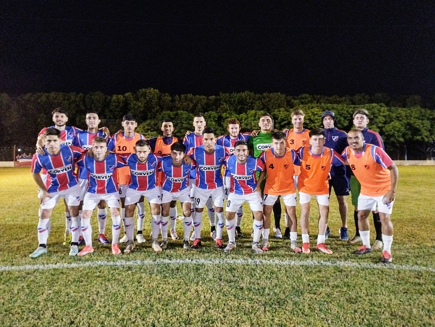 El Tricolor fue torazo en rodeo ajeno y estiró la definición a un partido más. Foto: Fabián Gallego.