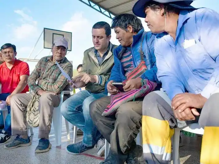 “Luego de prometer cosas irrealizables, el senador 
opositor de Formosa se olvidó del Oeste provincial”