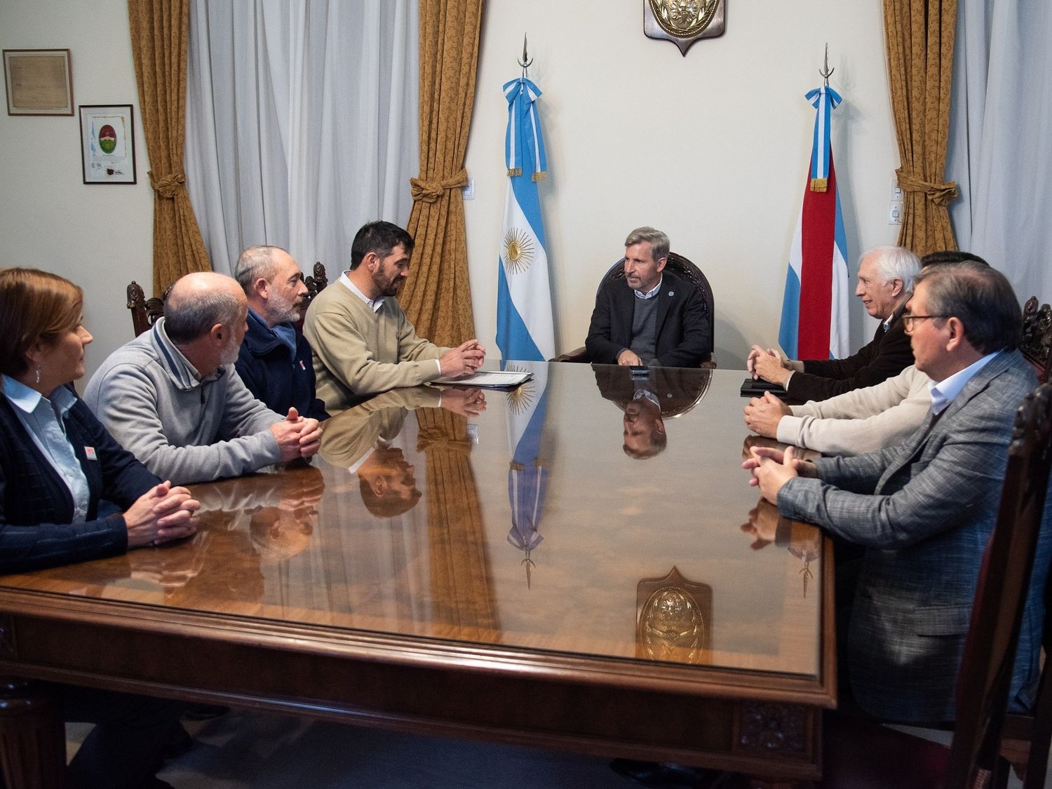 En medio de los rumores de recorte, Frigerio manifestó su apoyo al INTA