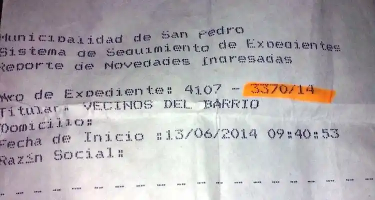 Dos años reclamando para que le reparen las calles