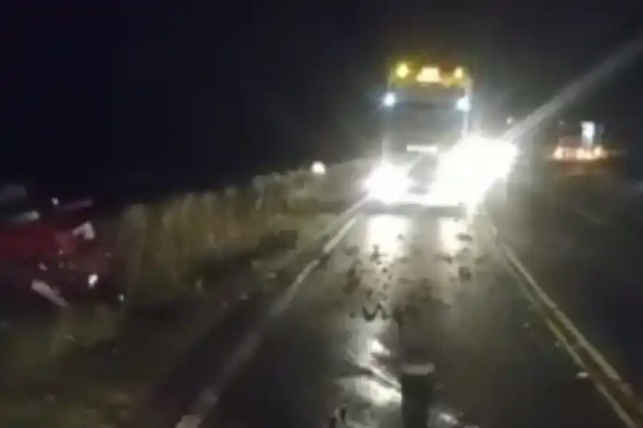 Accidente fatal en San Justo: un hombre murió tras chocar contra un camión