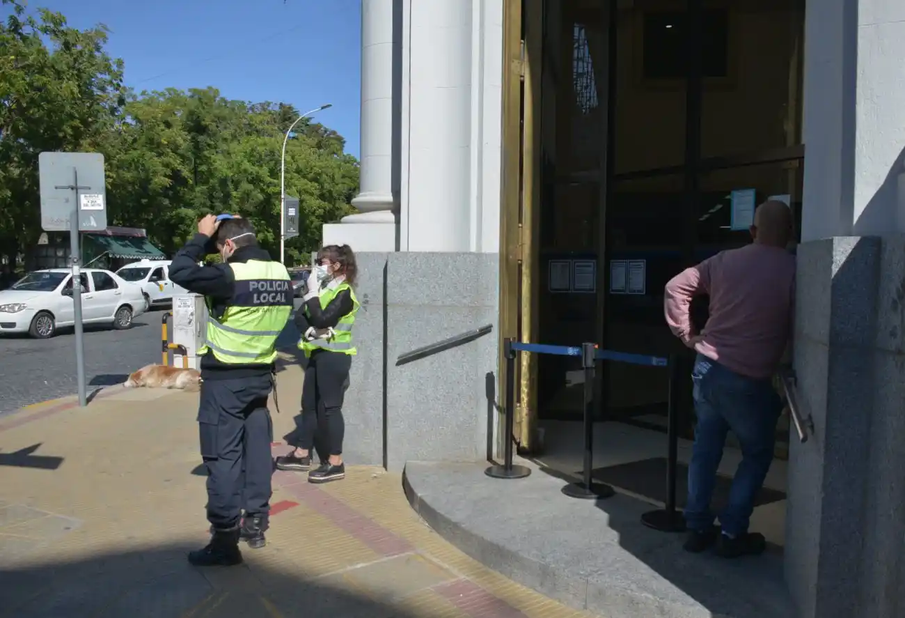 El jueves los bancos abrirán para un sector de los jubilados y pensionados
