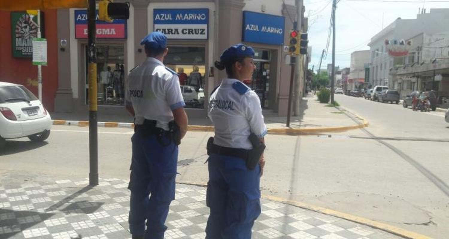 Policía local recupera una moto robada y aprehende a su conductor