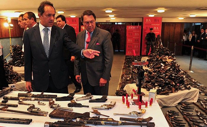Scioli destruirá 14 mil armas de fuego 