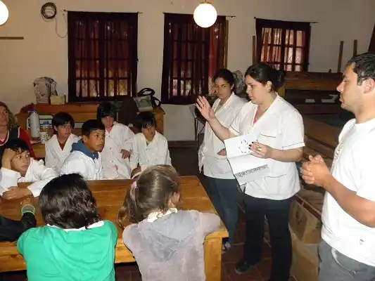 Prevención en adicciones con alumnos de 6° grado en diferentes instituciones