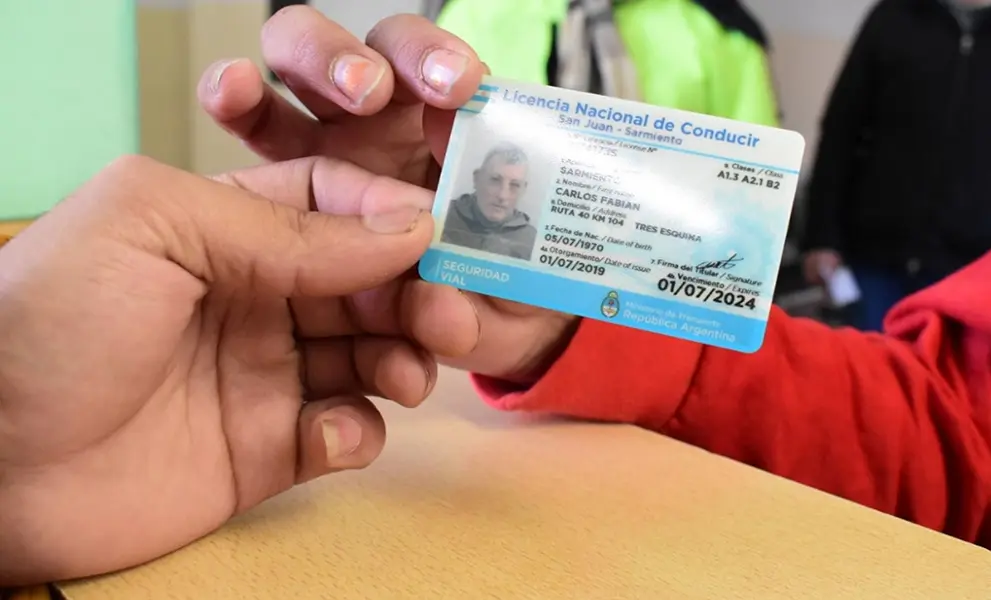 Licencias de conducir: cursos en las escuelas y turnera digital