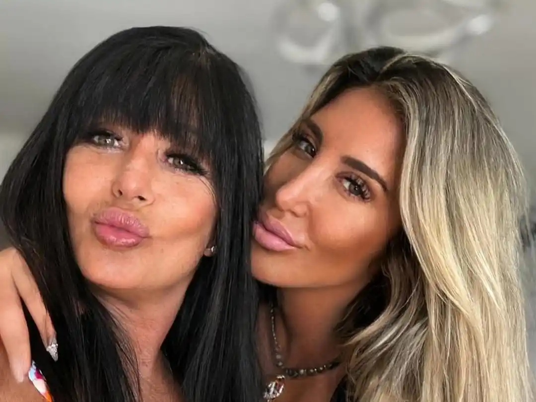 Elizabeth Rodrigo y Ayelén Paleo