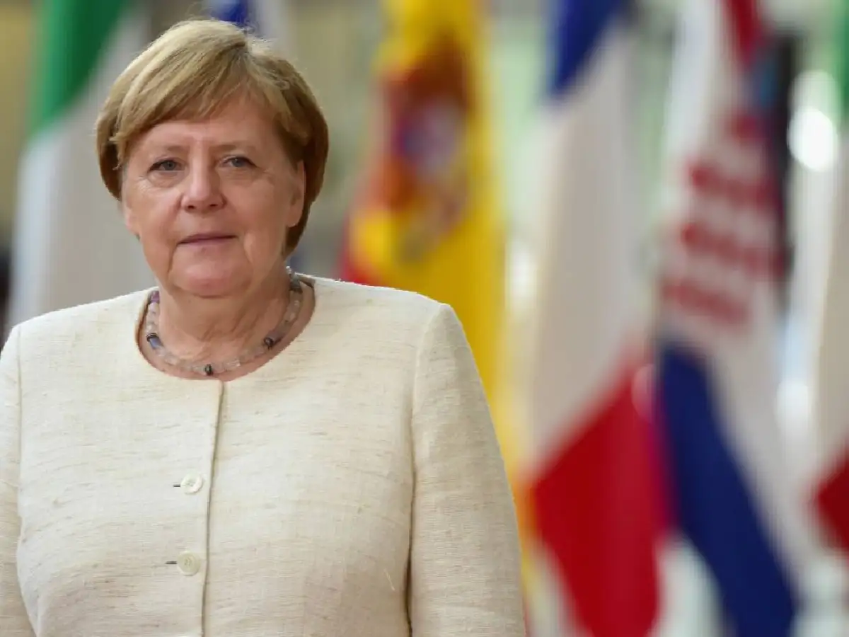 Video: Preocupa la salud de Angela Merkel