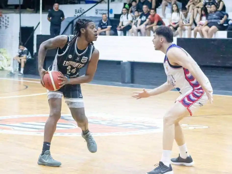 San Isidro sigue sumando,
Estudiantes arrancó con victoria