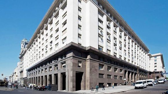 Aprobaron el  presupuesto del Sector Público Nacional por $ 6,74 billones