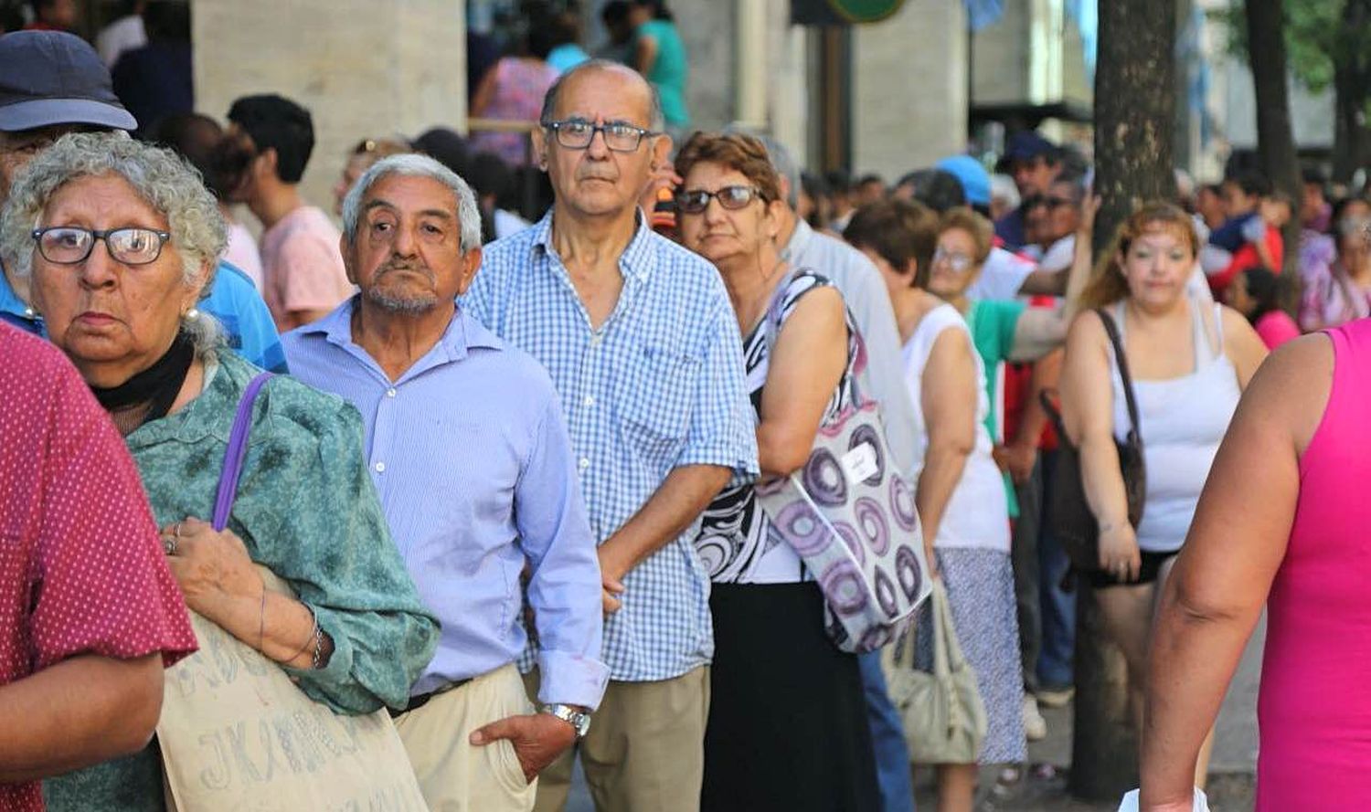 Jubilados: Gobierno confirmó bonos y definió qué pasará con los aumentos en 2024