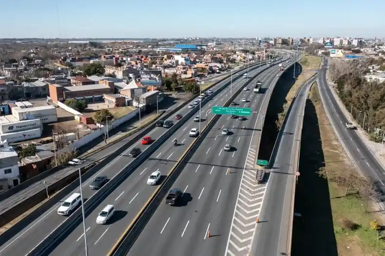 Construirán un cuarto carril en un tramo de la autopista Buenos Aires – La Plata