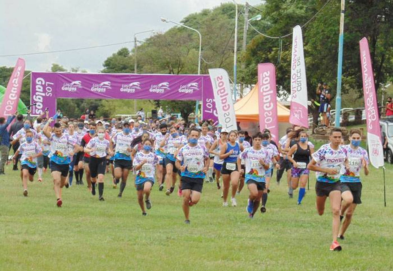 Pamela Maidana en mujeres y Luis Barrio en Varones ganaron el Desafío Power en Puerto Yeruá