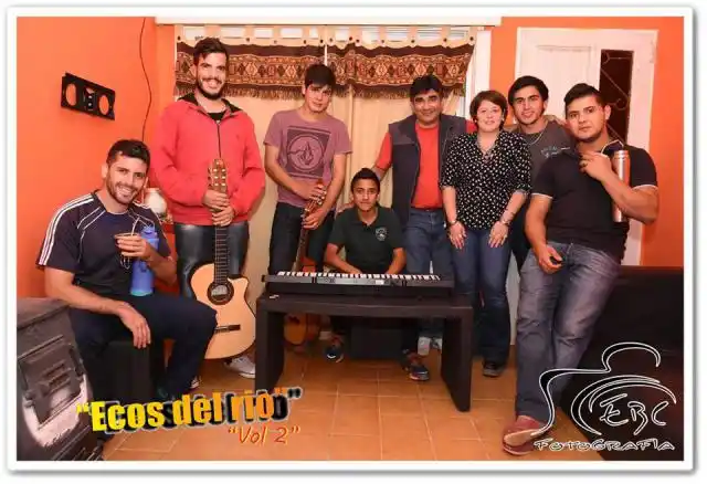 Hugo Mena continúa con una intensa actividad musical