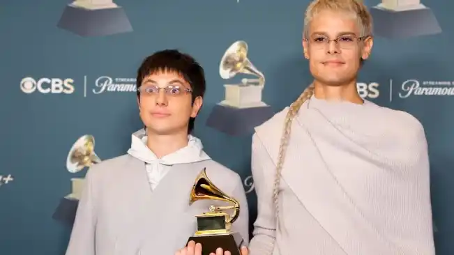 Ca7riel y Paco Amoroso, ganadores de un Grammy por mejor álbum de rock latino.