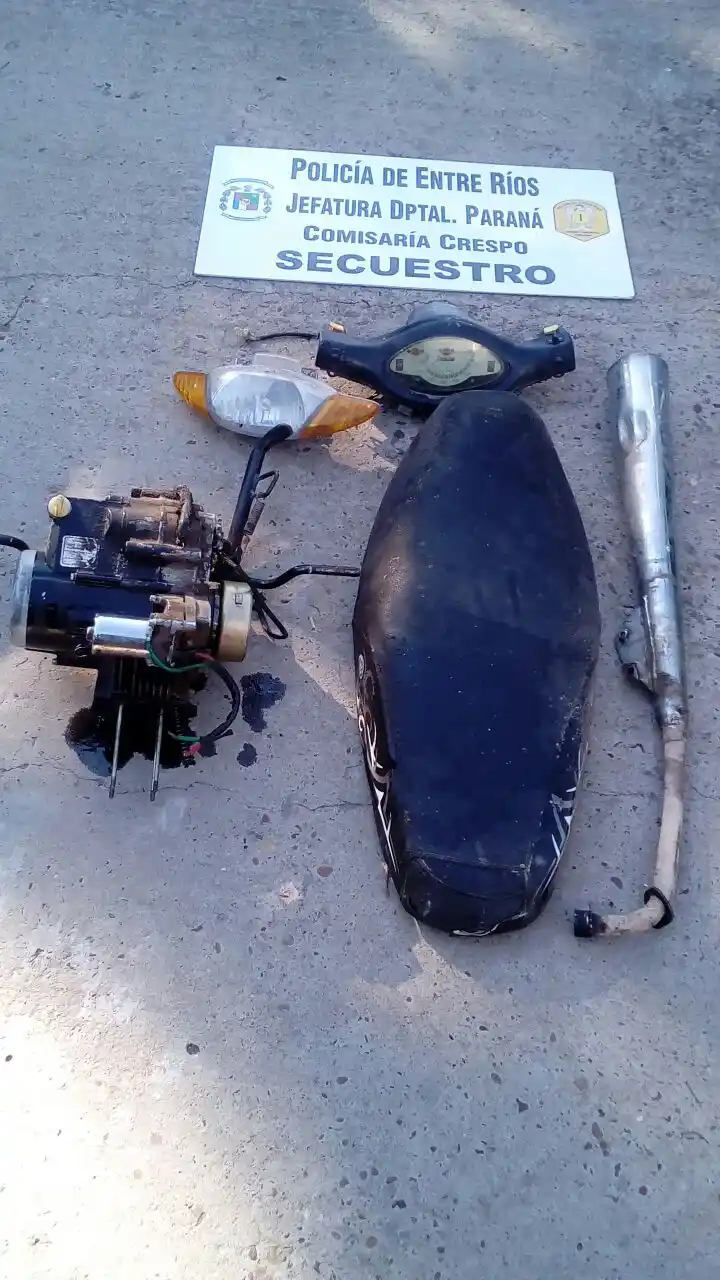 Secuestran partes de una moto que robada en Libertador San Martín