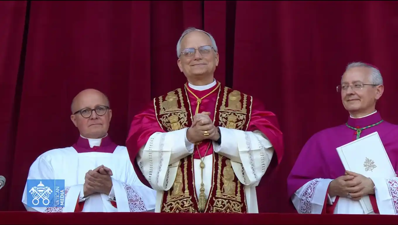 León XIV, estadounidense y de 69 años, es el nuevo Papa