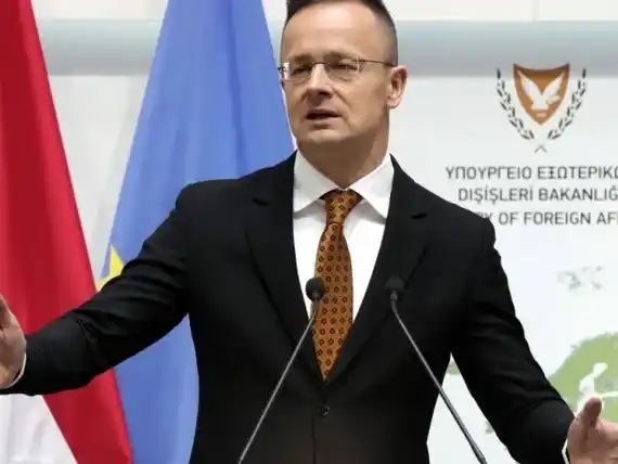 Hungría promete bloquear el plan europeo para prohibir la llegada de energía rusa