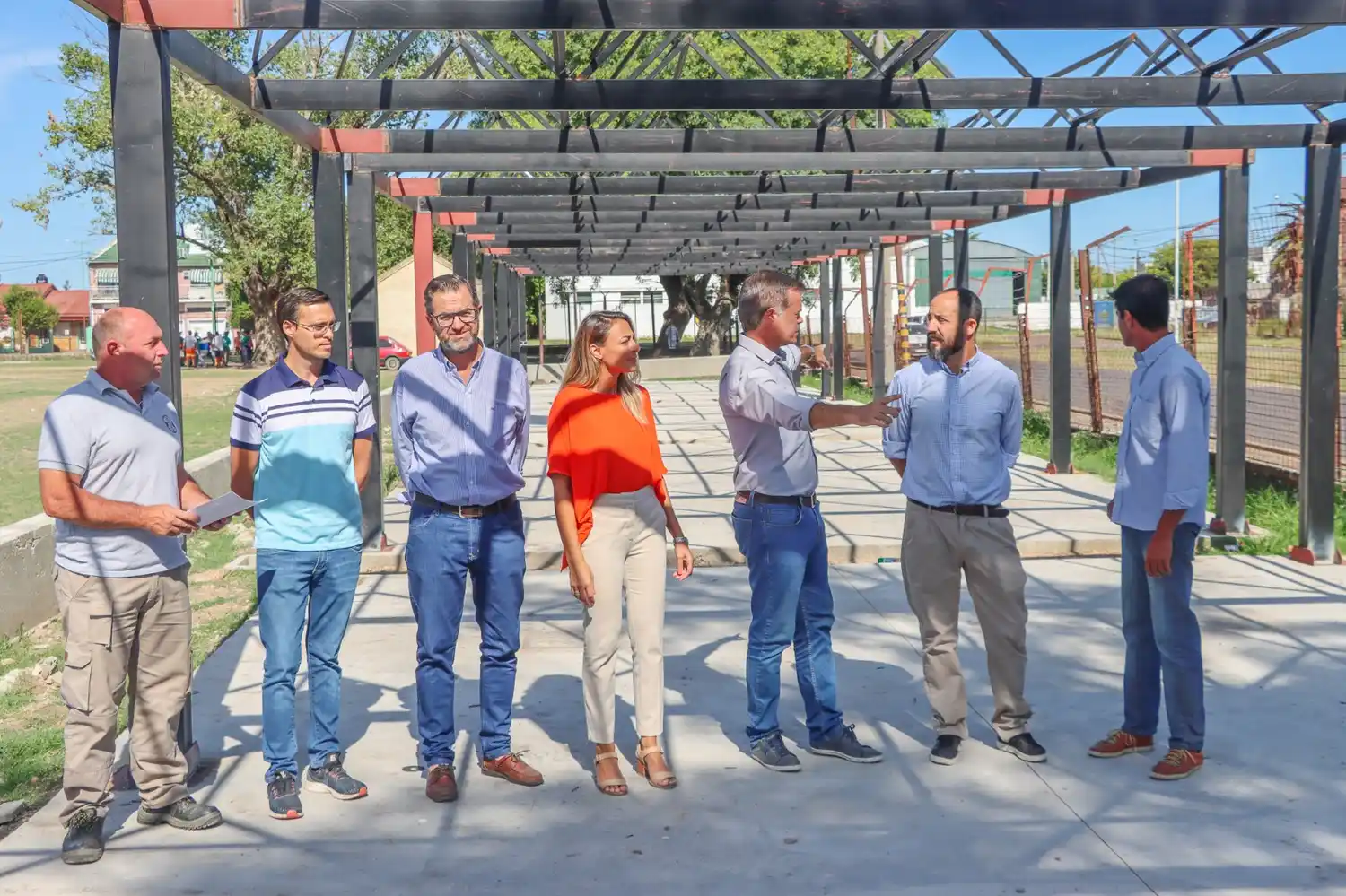 El intendente Piaggio recorrió con funcionarios las obras del tercer Parque Solar Municipal