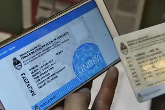 ¿Adiós a la Cédula Azul? El Gobierno oficializó la medida que había anunciado días atrás