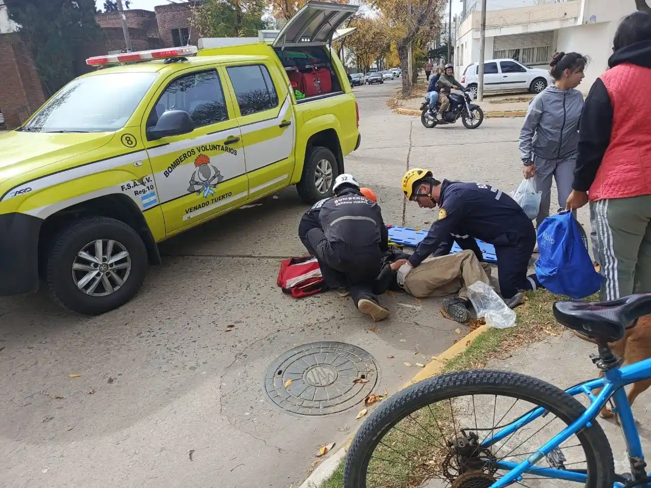 Mujer herida tras siniestro vial.