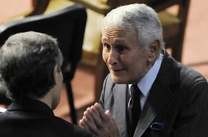 Etchecolatz: solicitan la revocación de la prisión domiciliaria