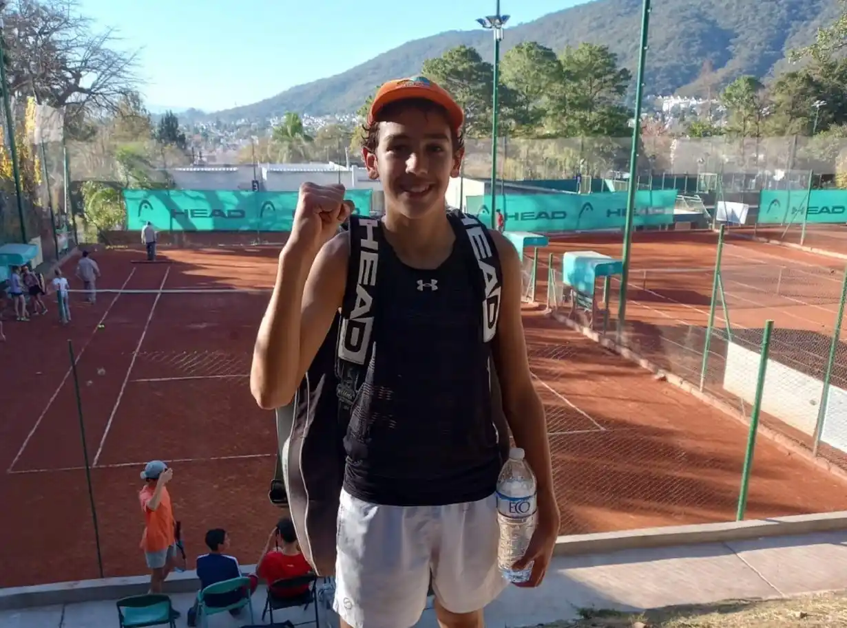 Buen comienzo de Luciano Cabaña en el Circuito Sudamericano Cosat en Salta